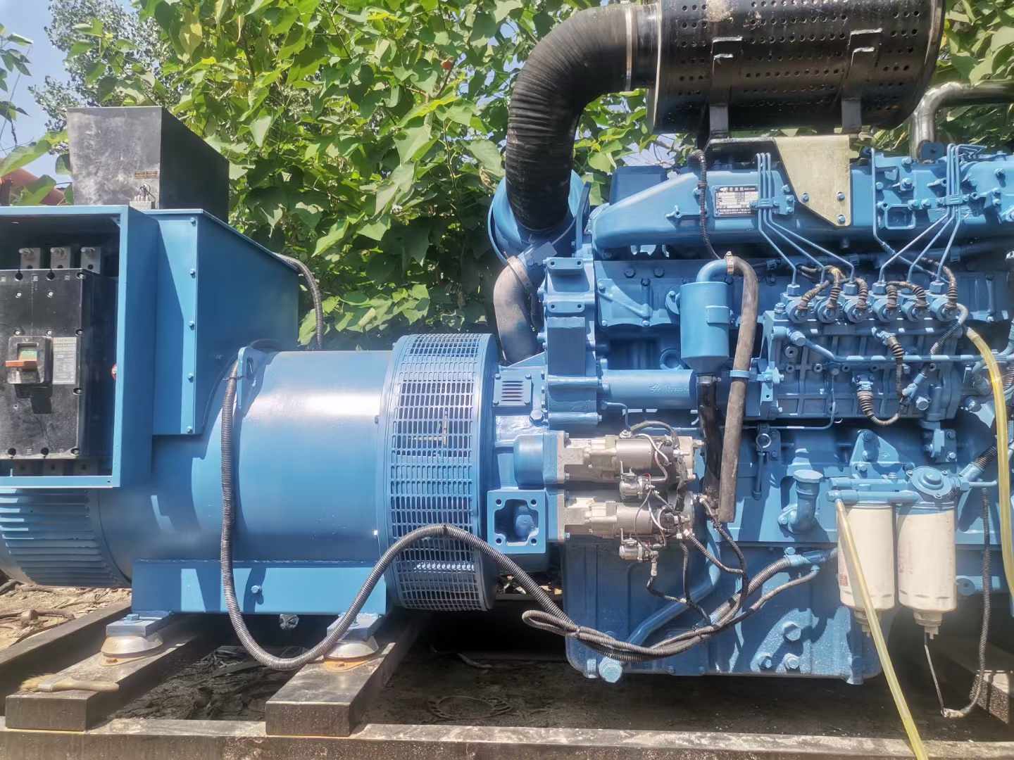 肃北详细说明降低 800kW 柴油发电机输出电流波动的方法